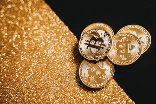 How Cryptocurrency is Revolutionizing the E-Commerce Industry